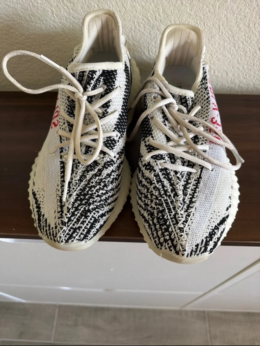 Yeezy Adidas sneakers men’s 8